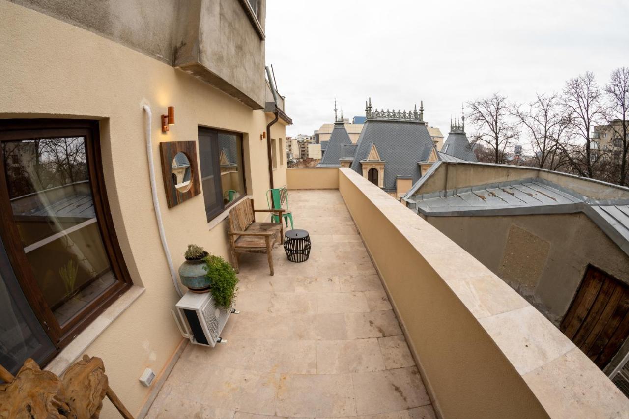 Theatre Rooftop Apartment With Patio Бухарест Экстерьер фото